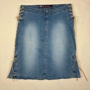 Y2K One Tuff Babe Women’s Skirt Lace Up Details Juniors Sz 3/4 Stretch